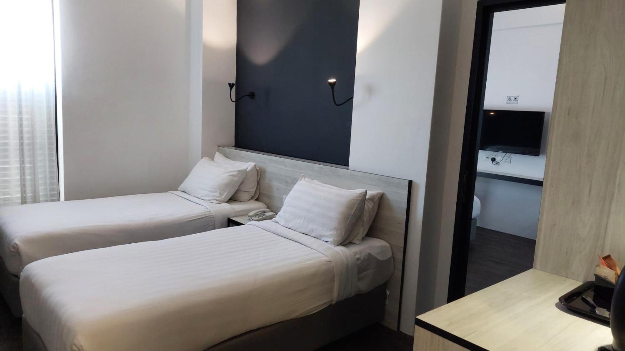 Manhattan Hotel